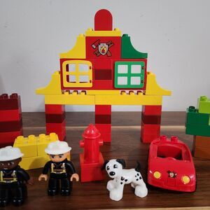 Lego Duplo My First Fire Station Set 6138 Firefighters Dalmatian Incomplete